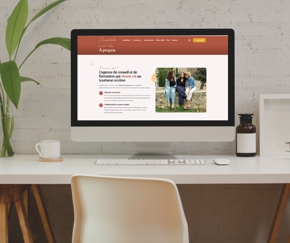 SERVICES - Signature 15 Mockup PC exemple site tourisme service